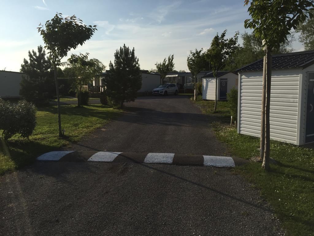 Camping Caravaning Les Cerisiers Berck Sur Mer Verton Eksteriør bilde