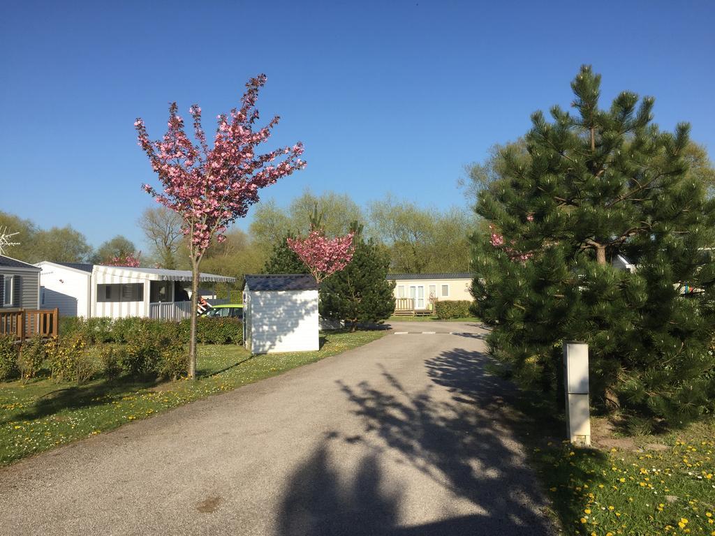 Camping Caravaning Les Cerisiers Berck Sur Mer Verton Eksteriør bilde