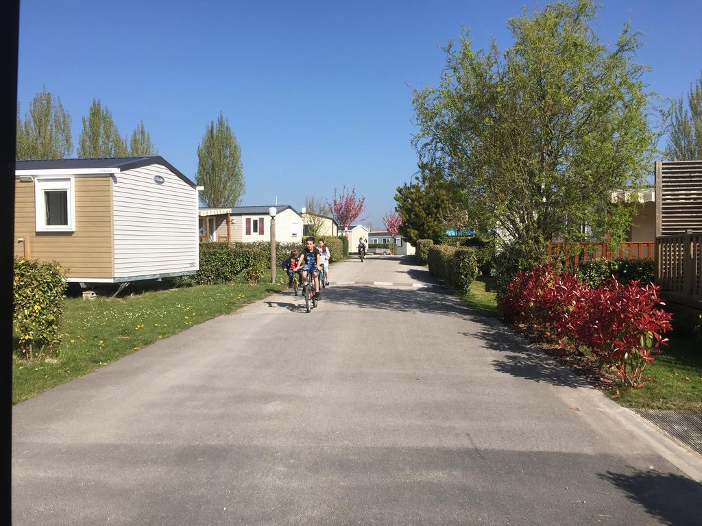 Camping Caravaning Les Cerisiers Berck Sur Mer Verton Eksteriør bilde