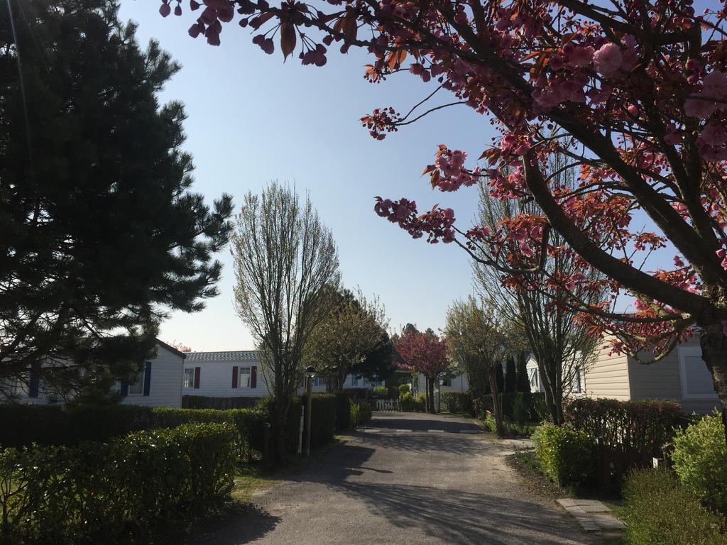 Camping Caravaning Les Cerisiers Berck Sur Mer Verton Eksteriør bilde